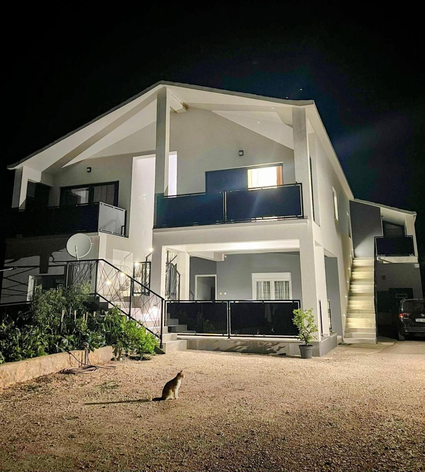 Apartmani Karla Paklenica Starigrad Paklenica Eksteriør bilde